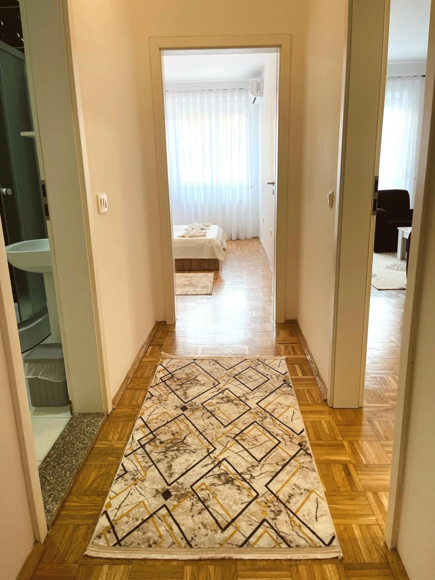 Apartment Troi Priština Exteriér fotografie